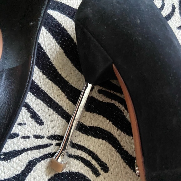 Schutz Pointy Silver Tip 🤍 - Picture 6 of 8